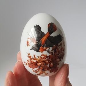 Vintage Avon "Autumn's Color" Porcelain Egg from the "Gifts of Nature" Series